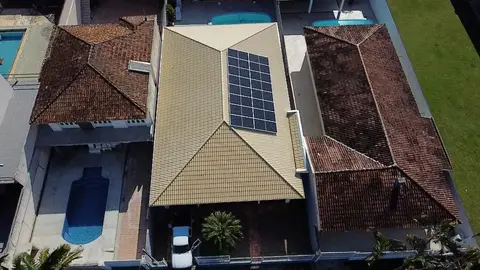 Sistema fotovoltaico instalado pela Solare Energy, vista aérea